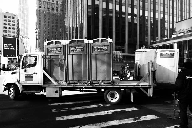 Best Luxury portable toilet rental  in Detroit, MI
